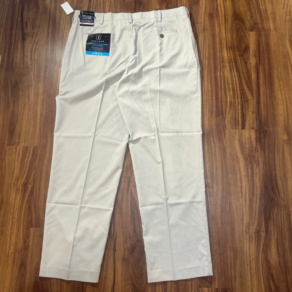 PGA Tour Ultimate Pant Mens 40x32 Moonstruck Beige Pleated Active Golf Slacks